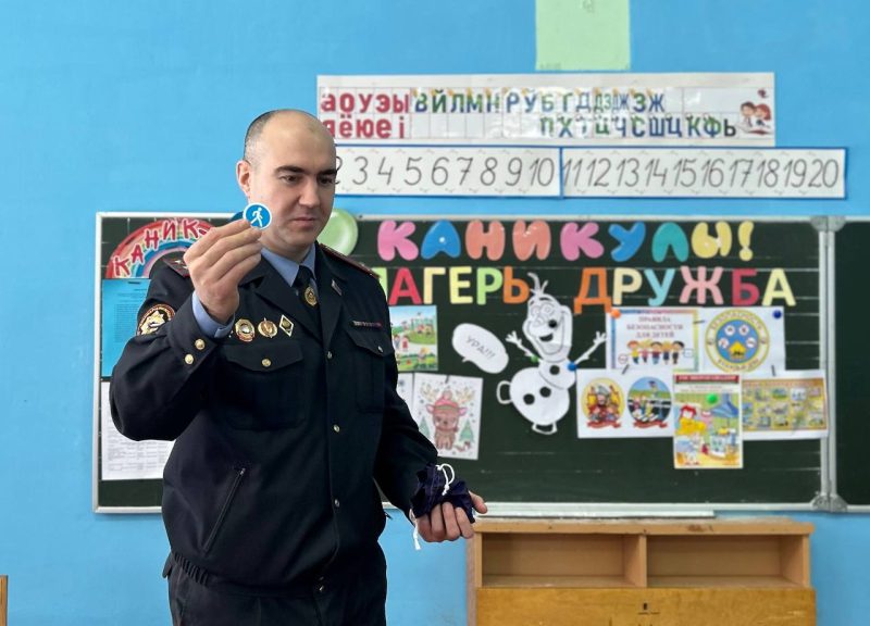 ГАИ напоминает школьникам правила зимней прогулки: учимся вместе весело и безопасно