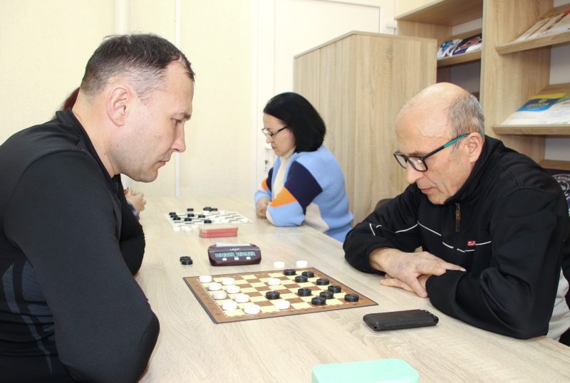 Кто стал победителем районных соревнований по быстрым шашкам