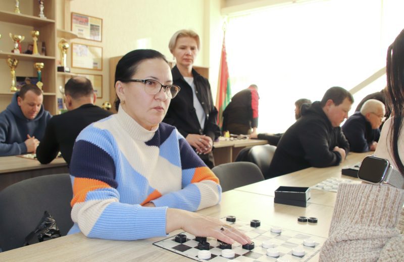 Кто стал победителем районных соревнований по быстрым шашкам