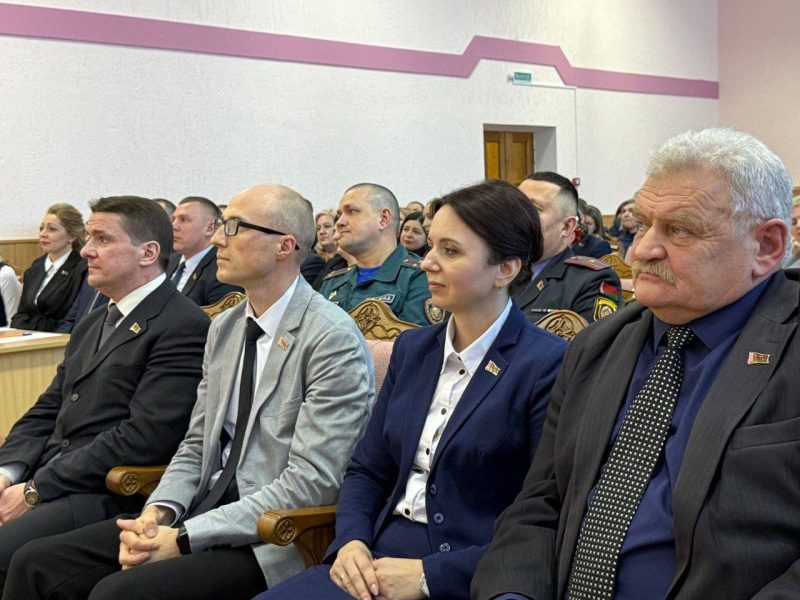 Председатель Могилевского облисполкома Анатолий Исаченко представил нового руководителя Костюковичского района