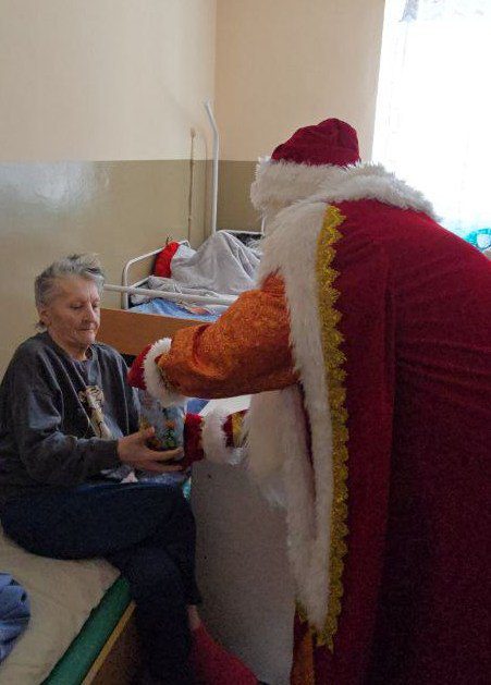 Молодые заводчане приняли участие в акции "От всей души"