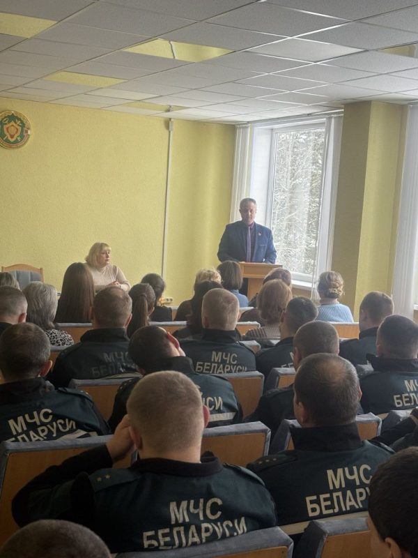 Делегаты VII Всебелорусского народного собрания встретились с трудовыми коллективами