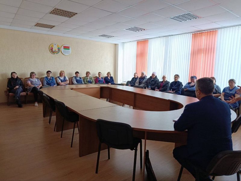 Продолжаются встречи делегатов VII Всебелорусского народного собрания с трудовыми коллективами