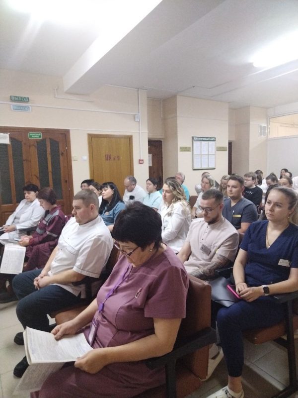 Делегаты Всебелорусского народного собрания проводят встречи с трудовыми коллективами