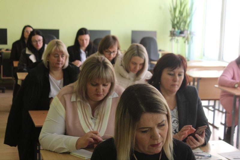 Педагоги Костюковичской гимназии поделились с коллегами передовым опытом