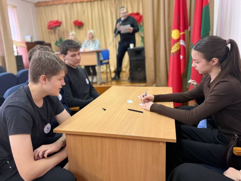 Четвертый тур "Интеллект-марафона" в Костюковичах: кто одержал победу