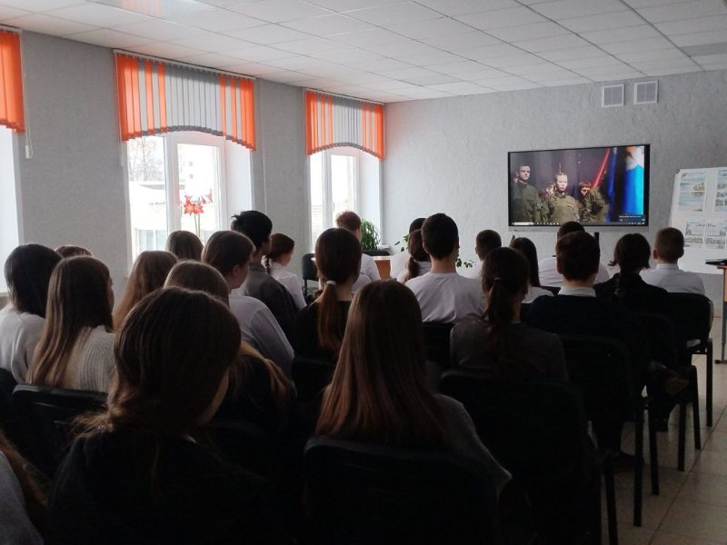 О пути защитника Родины рассказали костюковичским учащимся