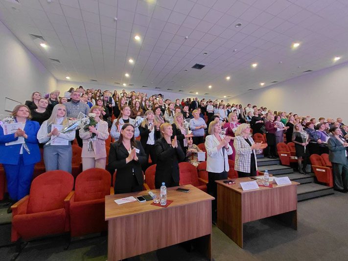 Конкурс "Учитель года" стартовал с районного этапа 23 января в РЦК города Костюковичи