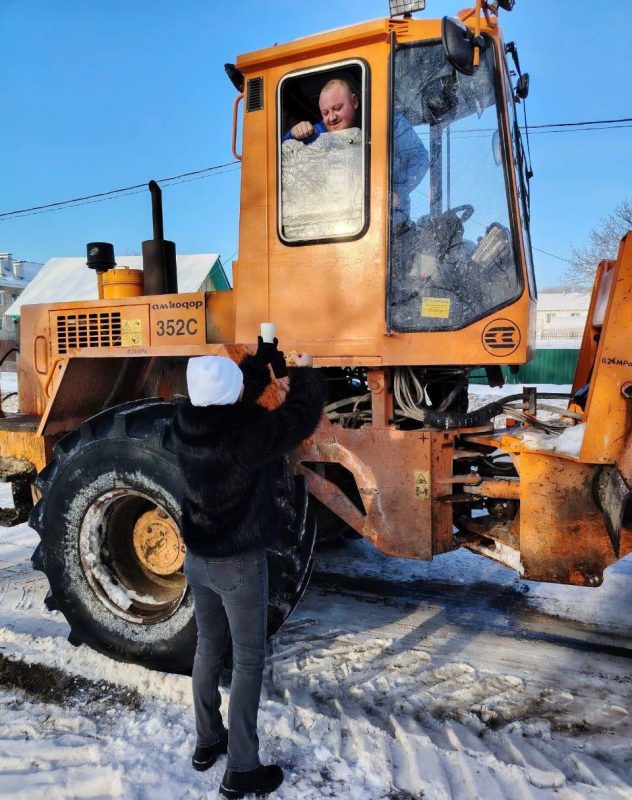 "Согрей теплом": Как профсоюзная организация Костюковичского жилкоммунхоза заботится о своих сотрудниках во время сильных морозов