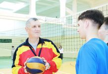 Физкульт-УРА учителю средней школы № 4 Сергею Казакову