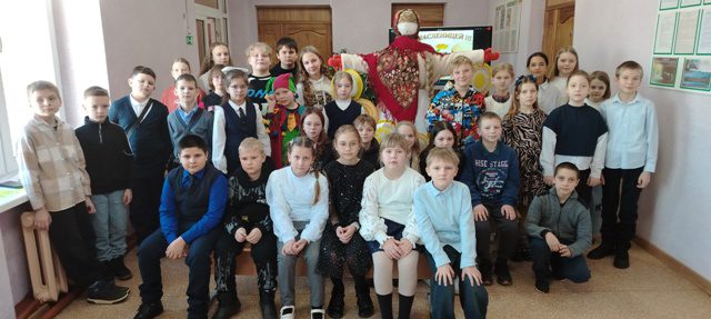 Праздник «Здравствуй, Масленица!» прошел в Костюковичской средней школе №1