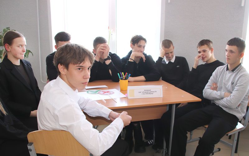 Антинаркотическая акция "Будущее без зависимости: твой выбор сегодня" прошла в Костюковичах