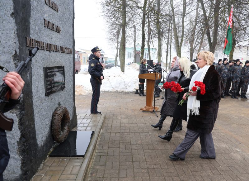 Костюковчане почтили память воинов-интернационалистов