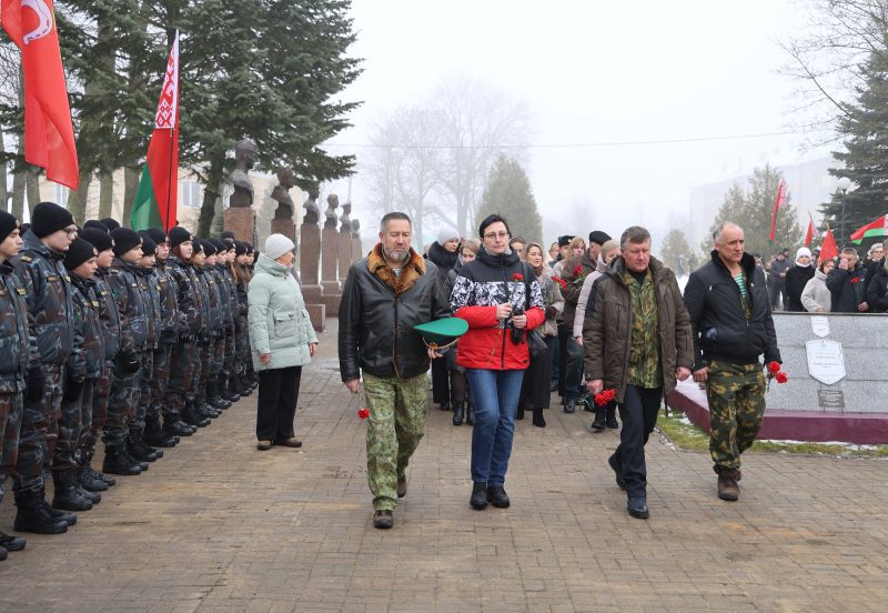 Костюковчане почтили память воинов-интернационалистов