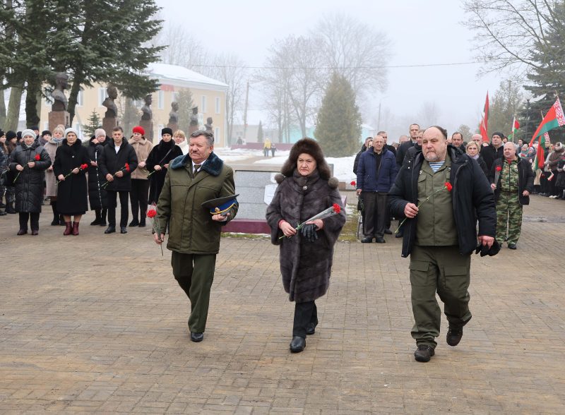 Костюковчане почтили память воинов-интернационалистов