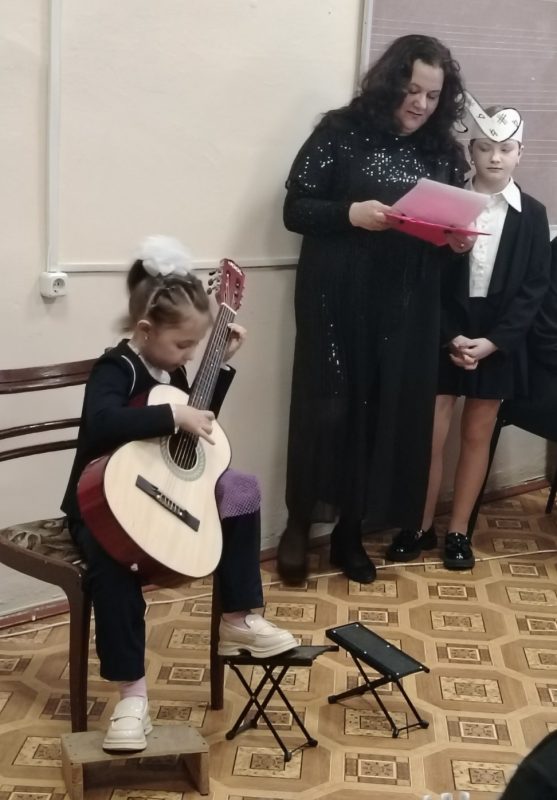 В Костюковичской детской школе искусстве состоялся концерт учащихся первых классов