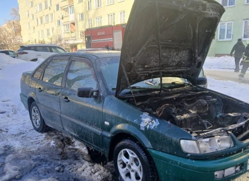 Легковой автомобиль горел в Костюковичах