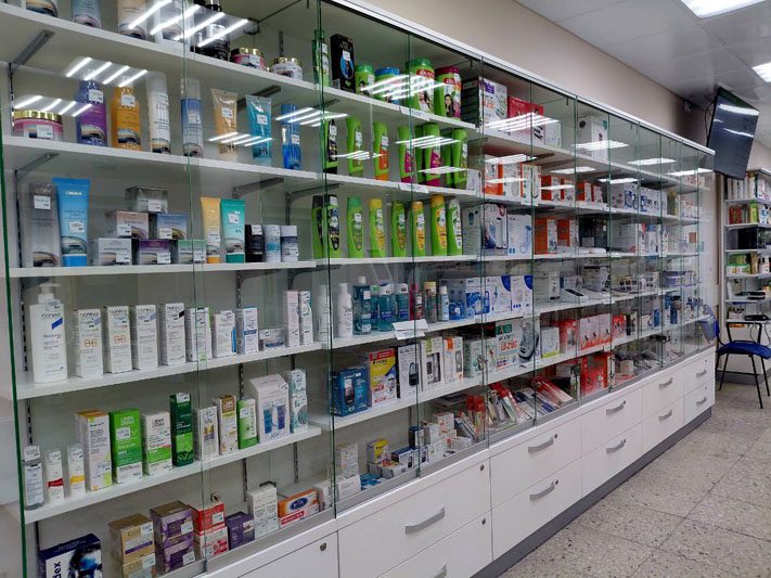 В Костюковичах обновленная центральная районная аптека принимает по электронной очереди