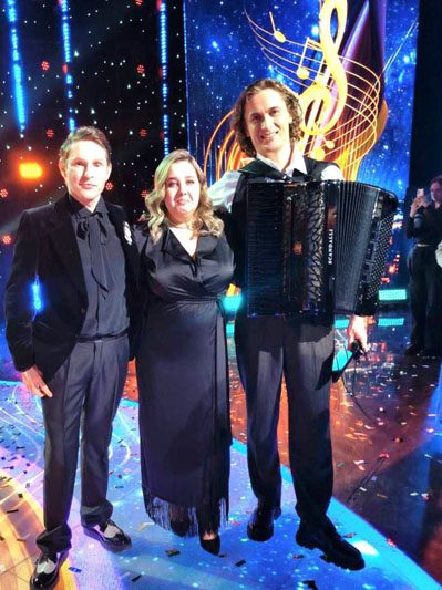 Творческая душа Новых Самотевичей: как Дарья Лабынцева покорила «Добрый вечер»