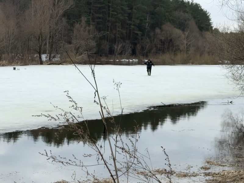 Безопасность весенней рыбалки: в Костюковичском районе проходят профилактические рейды на акватории