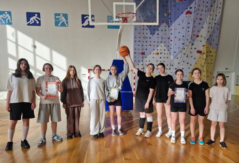 Районные соревнования по баскетболу среди детей и подростков прошли в Костюковичском ФОЦ