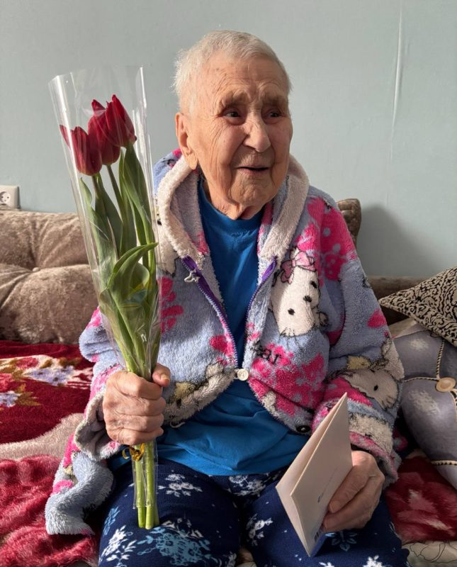 Поздравления с 8 Марта принимали долгожительницы нашего района