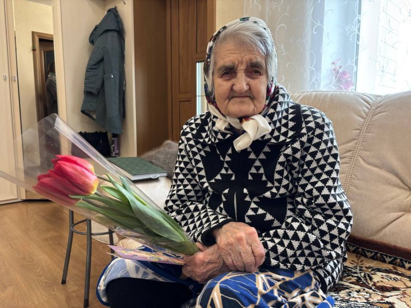 Поздравления с 8 Марта принимали долгожительницы нашего района