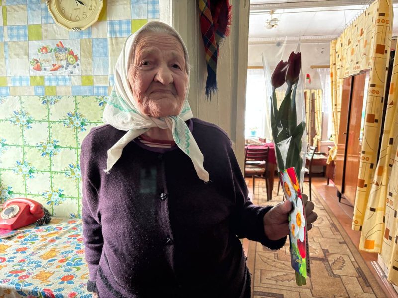 Поздравления с 8 Марта принимали долгожительницы нашего района