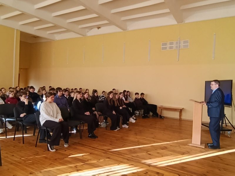 Информационно-профилактический проект «Молодежный щит» на тему «Вейпинг – новый вызов?» состоялся в Костюковичской гимназии