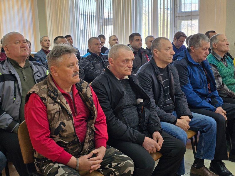 На Белорусском цементном заводе чествовали ликвидаторов последствий аварии на Чернобыльской АЭС