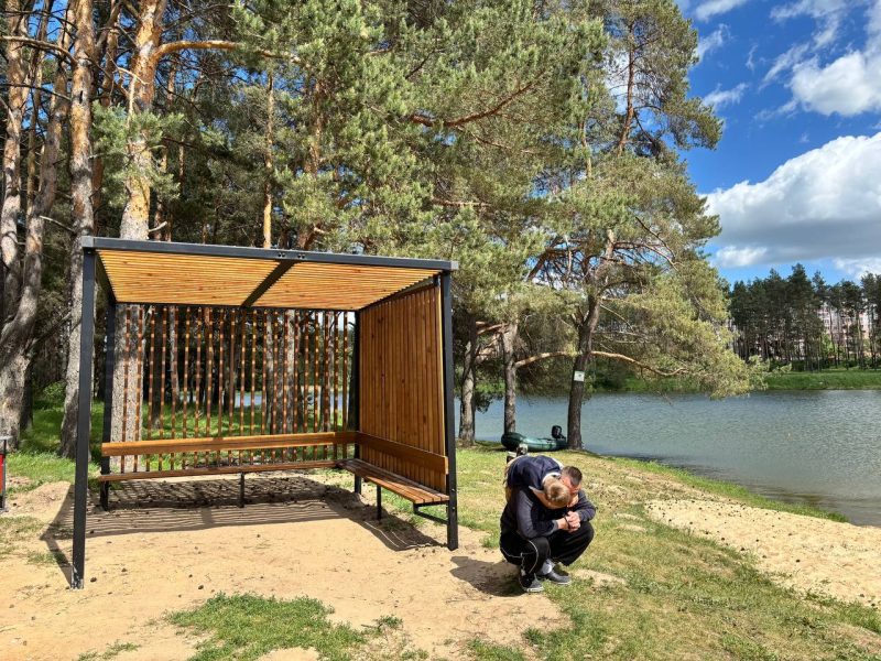 Все для качественного отдыха! Как обустроили зоны отдыха у воды к пляжному сезону в Костюковичах