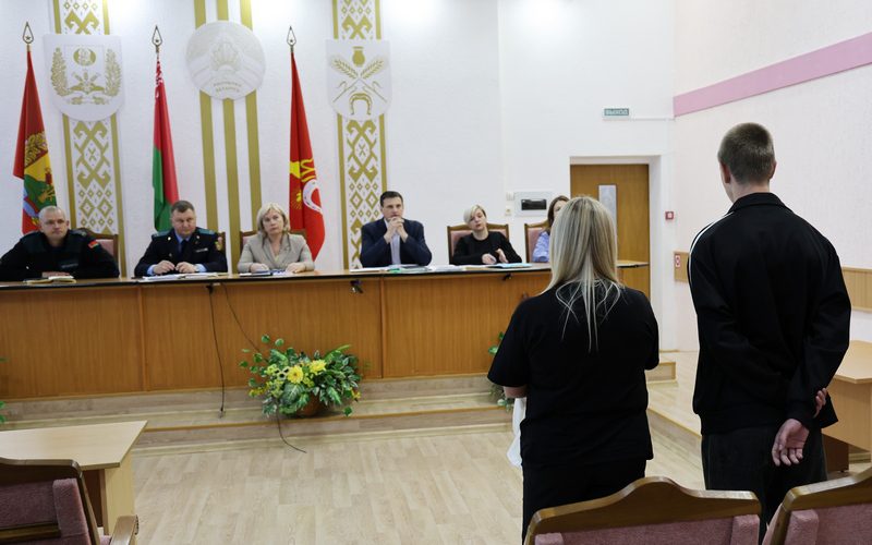 На заседании КДН обсудили вопросы организации летней занятости несовершеннолетних и рассмотрели материалы в отношении подростков и их родителей