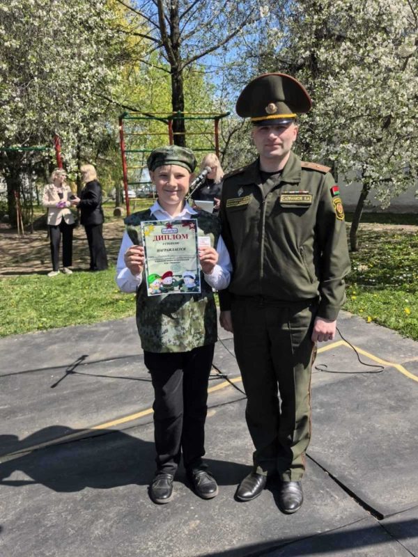 Военно-патриотическая игра «Зарничка» собрала самых смелых и сильных ребят Костюковичского района