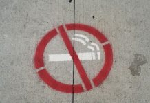 В Беларуси могут расширить список мест, где запрещено курение