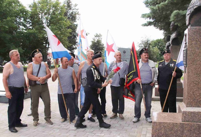 О морской службе рассказали уроженцы Костюковщины