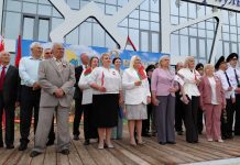 ФОТОФАКТ: Праздничное шествие «Беларусь – моя гордость и слава!» украсило улицы Костюковичей