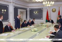 Модернизация сельхозпроизводства на примере Витебской области стала одной из тем совещания у Лукашенко