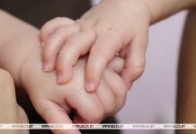 Какие условия стимулируют рожать второго и третьего ребенка, рассказала главврач роддома