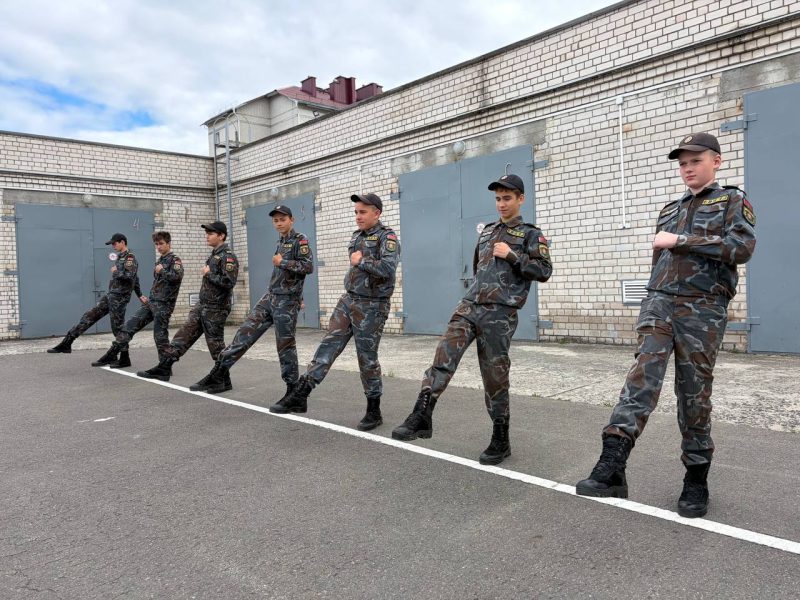 В Костюковичах дан старт новому учебному году для военно-патриотического клуба «Зубр»